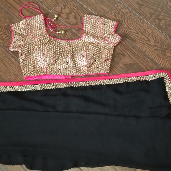 Wedding sari - Picture 1 of 4